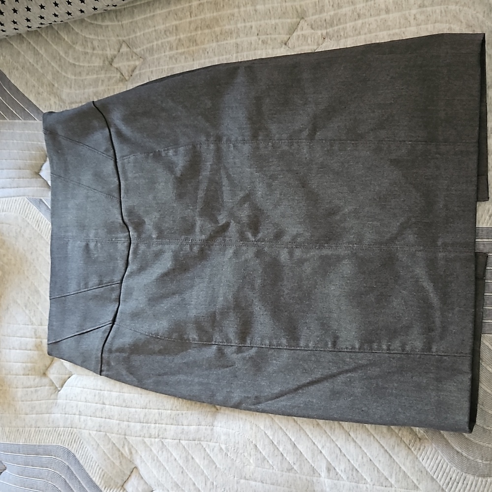 Express pencil skirt with 2 bows